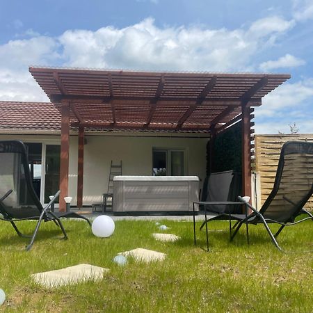 Sinalospa - Culiacan - Appartement Jardin Jacuzzi Sauna A 5 Minutes De Nancy Place Stanislas Champigneulles エクステリア 写真