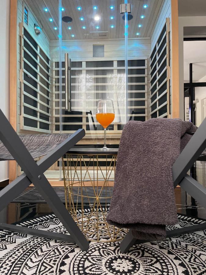 Sinalospa - Culiacan - Appartement Jardin Jacuzzi Sauna A 5 Minutes De Nancy Place Stanislas Champigneulles エクステリア 写真