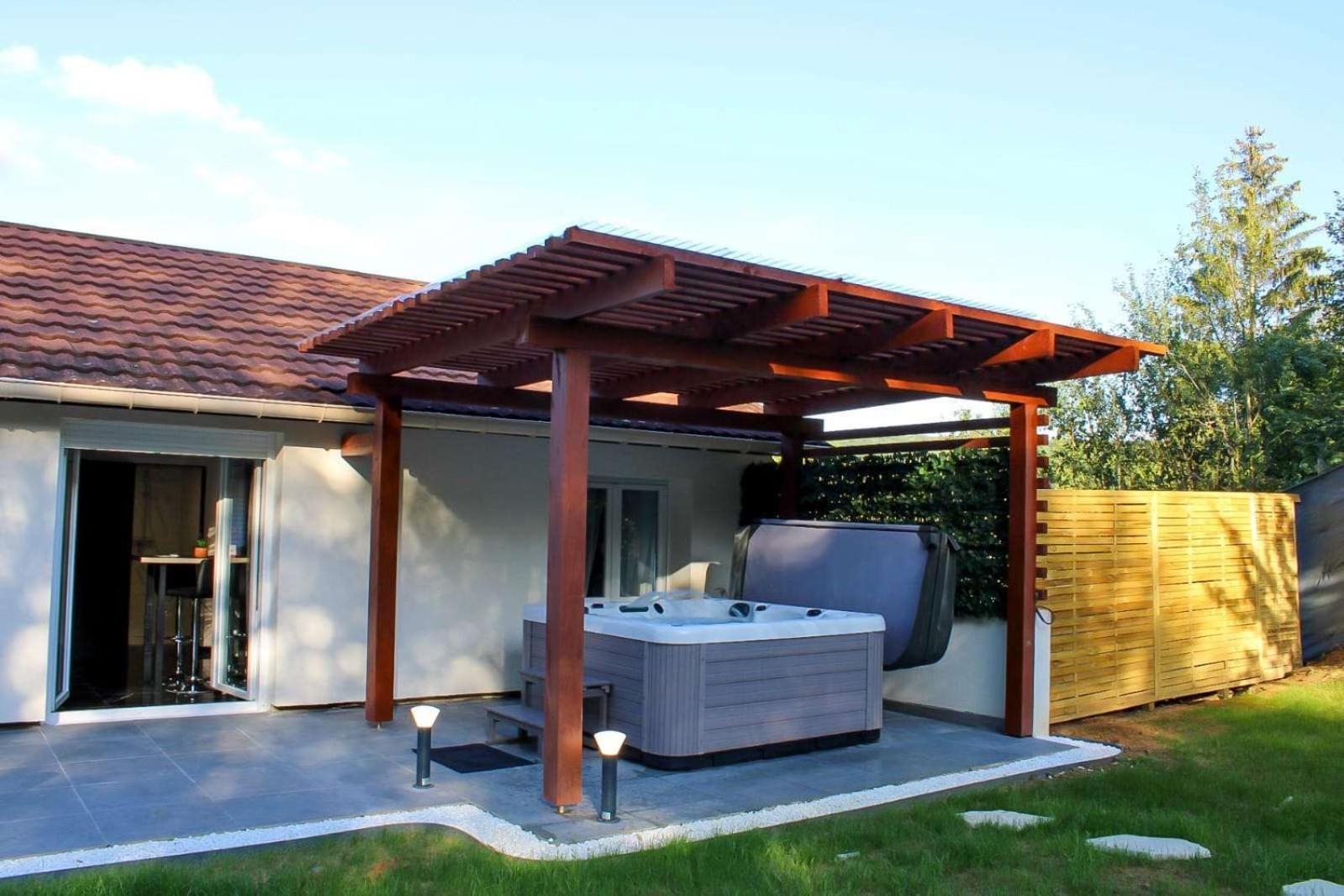 Sinalospa - Culiacan - Appartement Jardin Jacuzzi Sauna A 5 Minutes De Nancy Place Stanislas Champigneulles エクステリア 写真